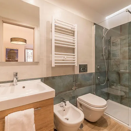 Station House Gæstehus 4*